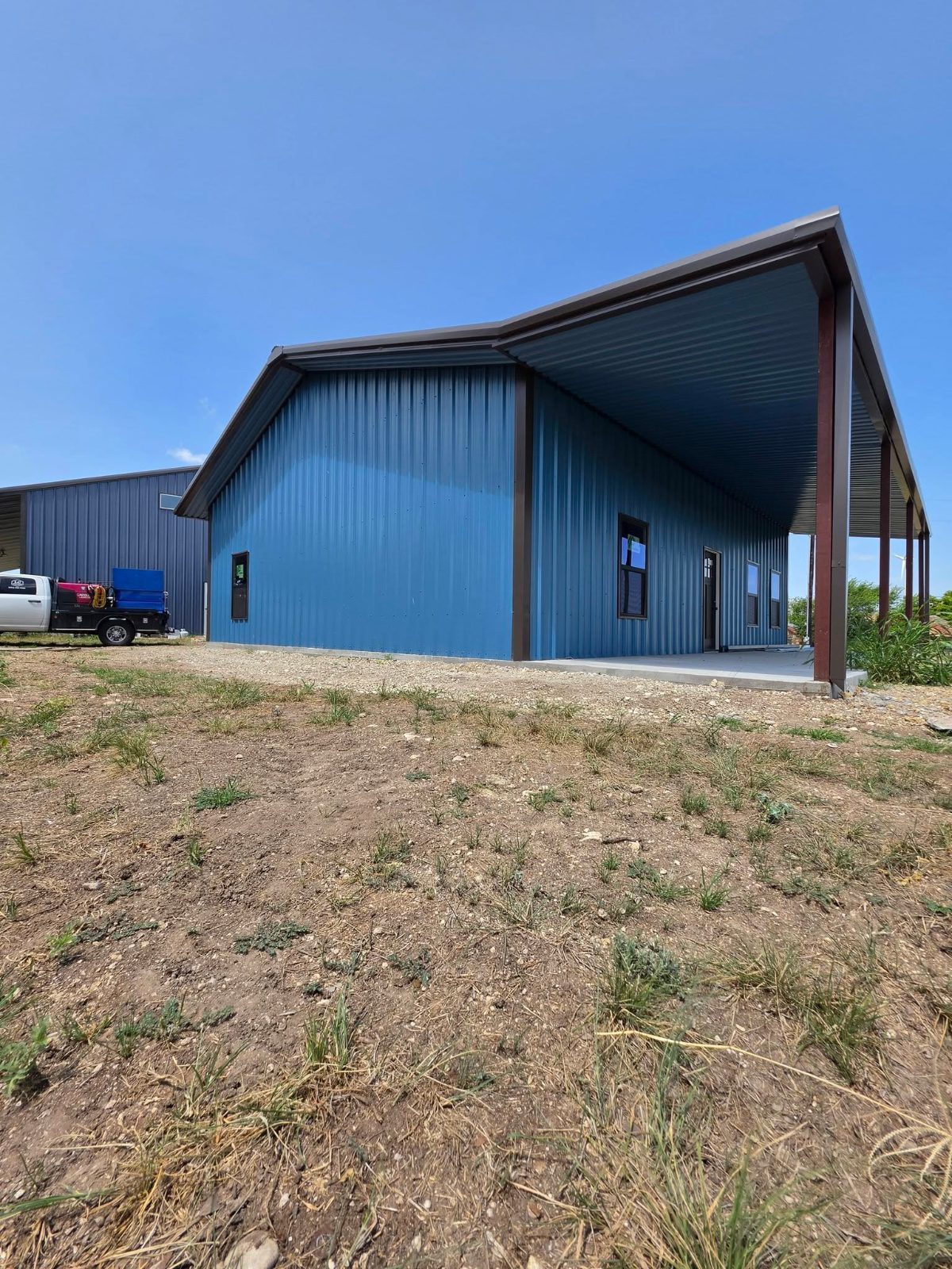 40x45x12 barndominium we had the pleasure of completing! Give us a call for all your concrete and metal building needs!